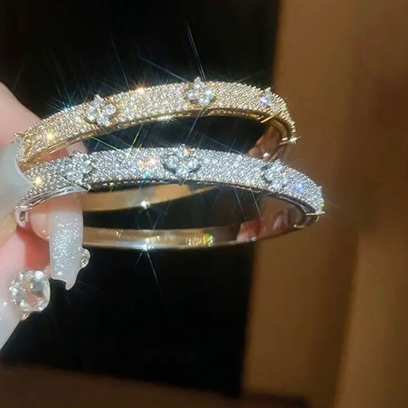 Luxury Exquisite Silver Diamond Bangle Bracelet - Picture 2 of 5